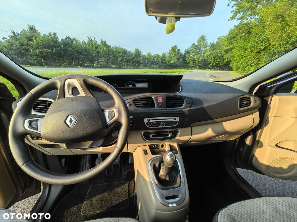 Renault Grand Scenic - 5