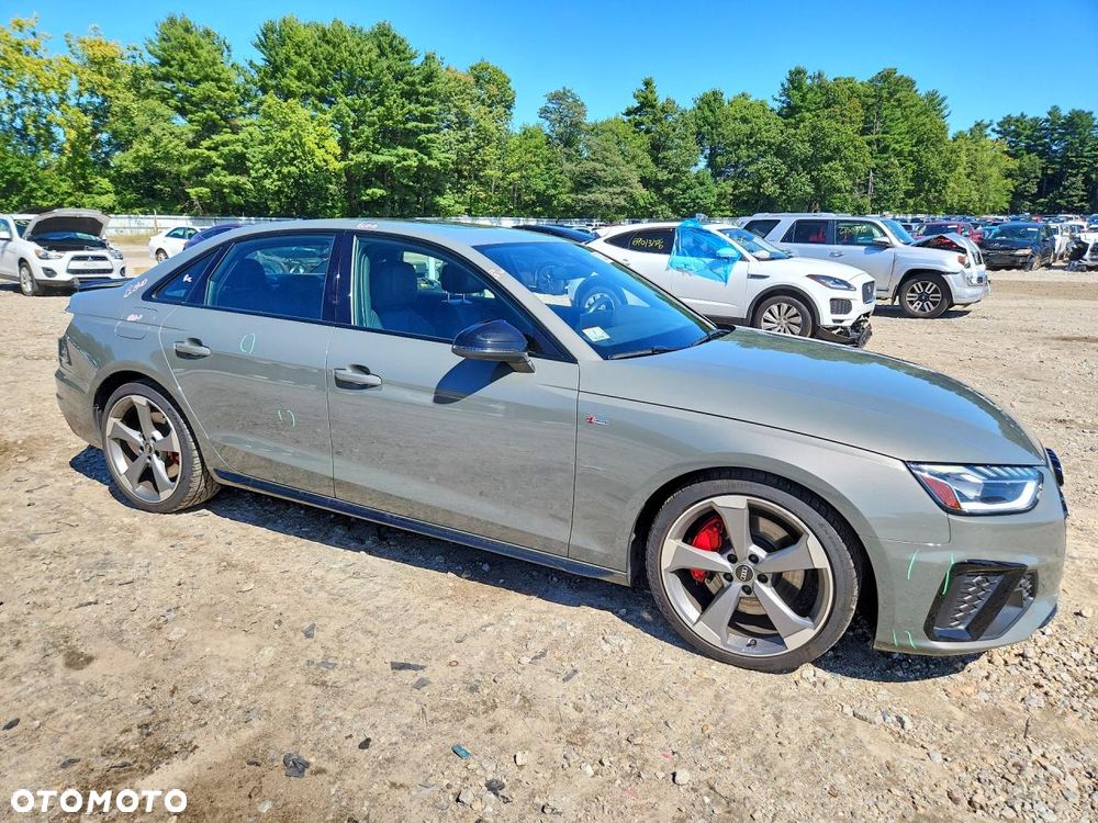 Audi A4 Limousine