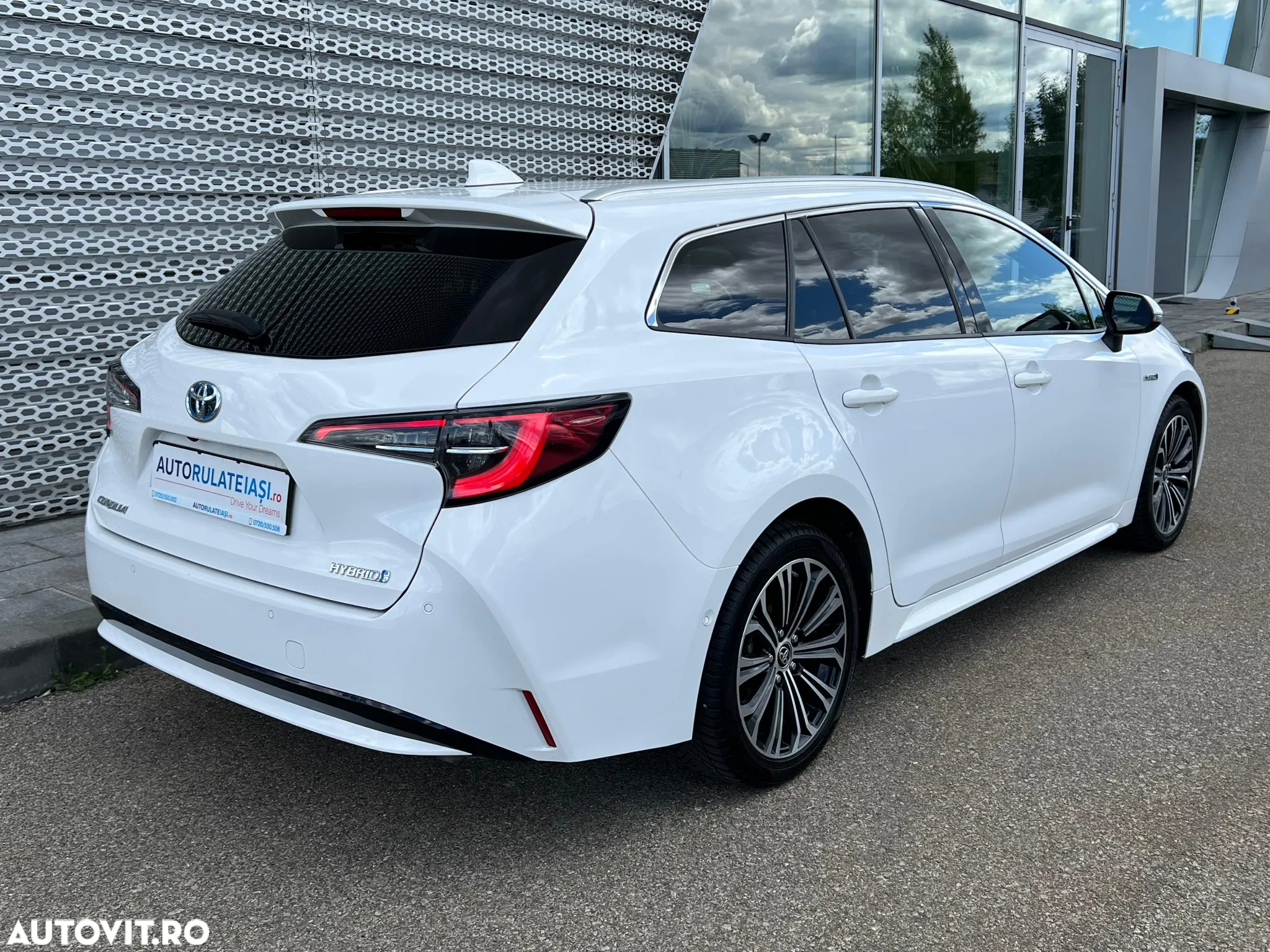 Toyota Corolla 1.8 HSD TS Exclusive Plus tapiterie Gri - 4