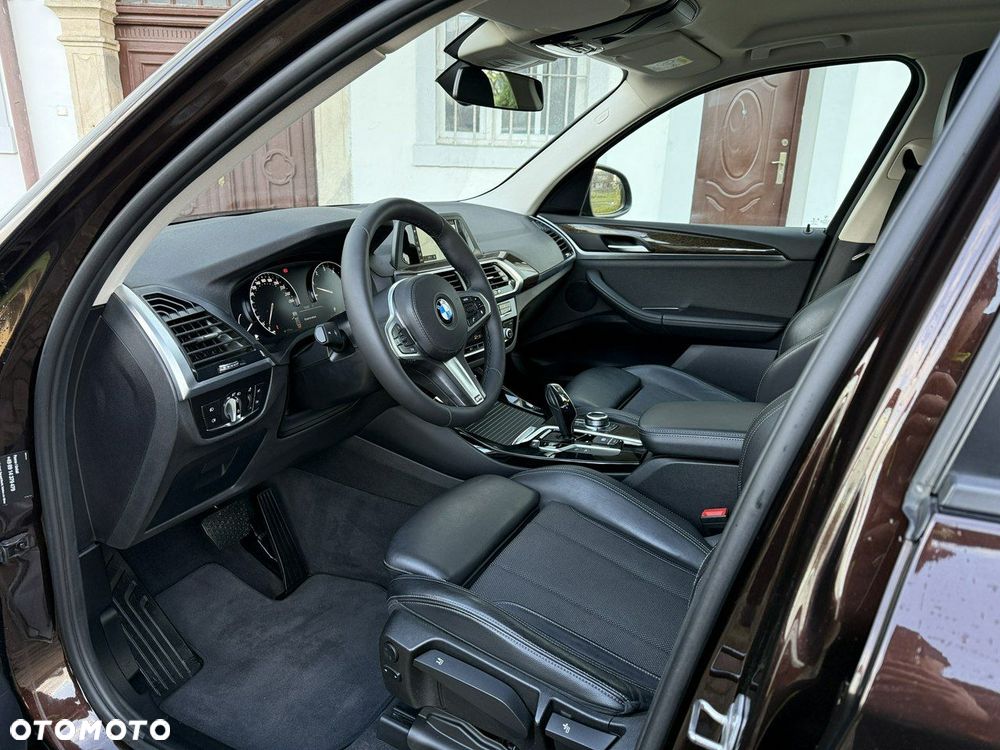 BMW X3 xDrive20i Advantage - 19
