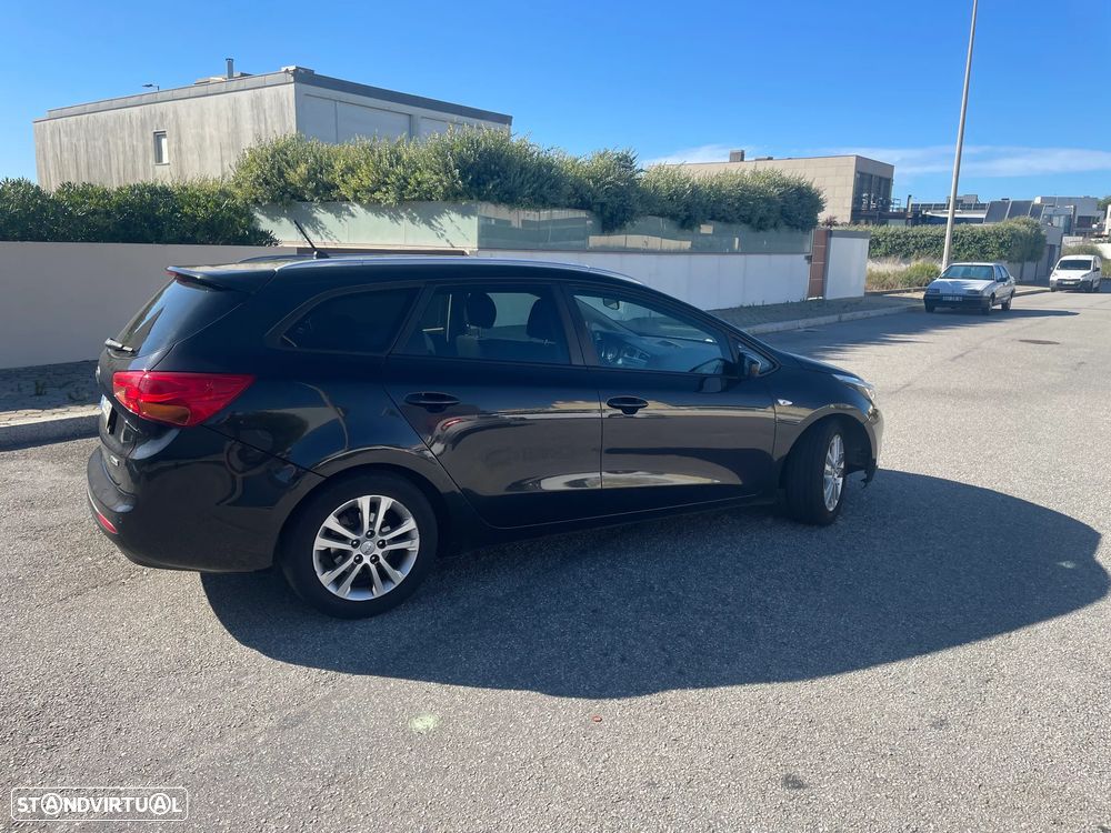 Kia Ceed SW 1.4 CRDi More Edition - 2