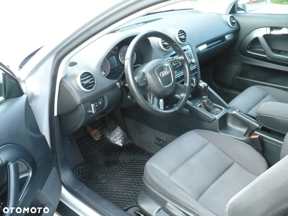 Audi A3 3-drzwiowe 2.0 TDI Ambition - 10