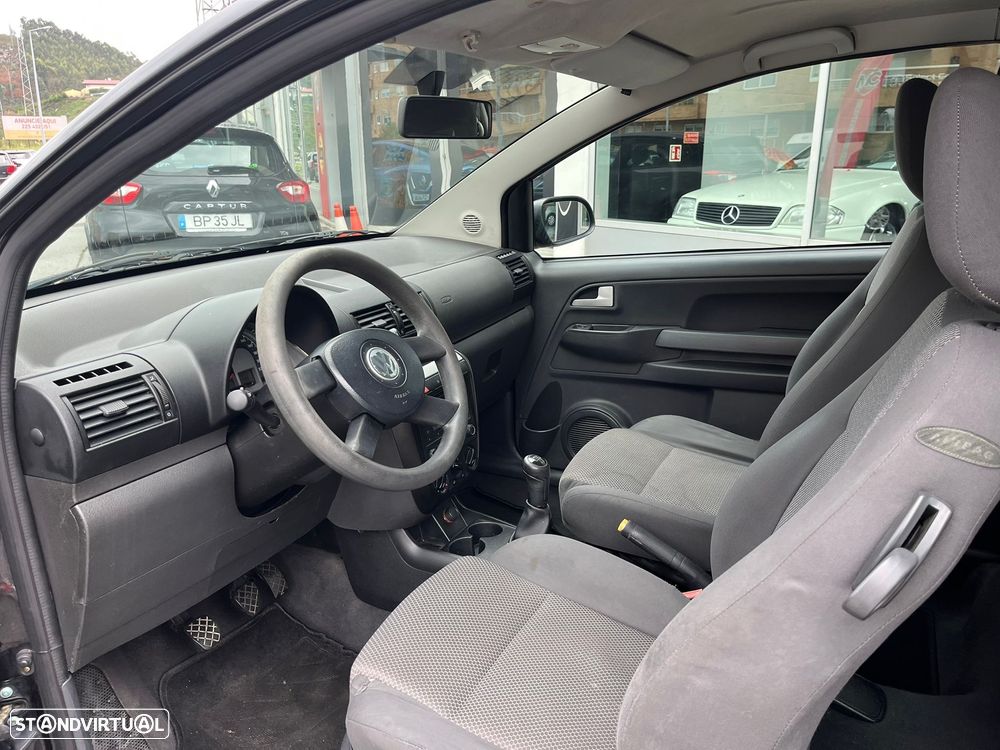 VW Fox 1.2 T.Liso Pack - 11
