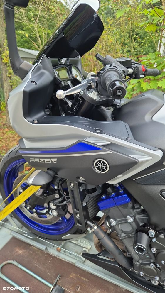 Yamaha FZ8 - 6