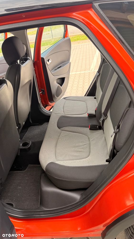 Renault Captur 1.5 dCi Energy Intens - 13