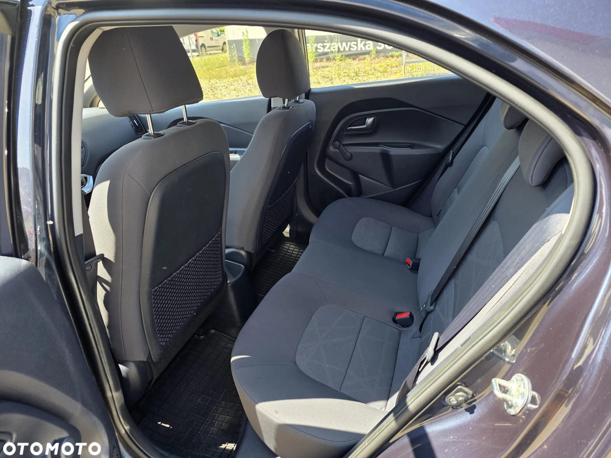 Kia Rio 1.2 Business Line - 11