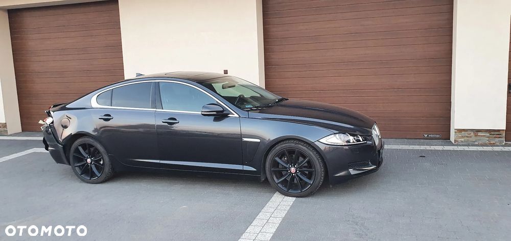 Jaguar XF - 4