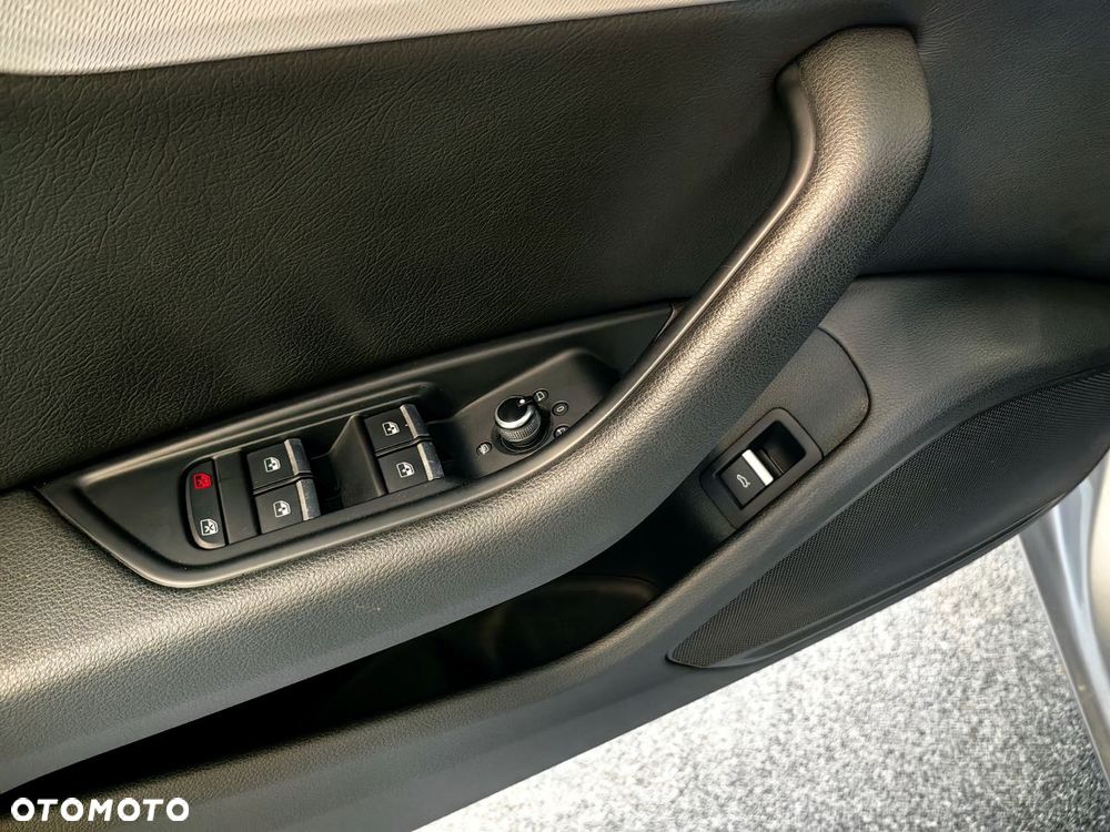 Audi A4 Limousine 2.0 TFSI ultra Sport S tronic - 10