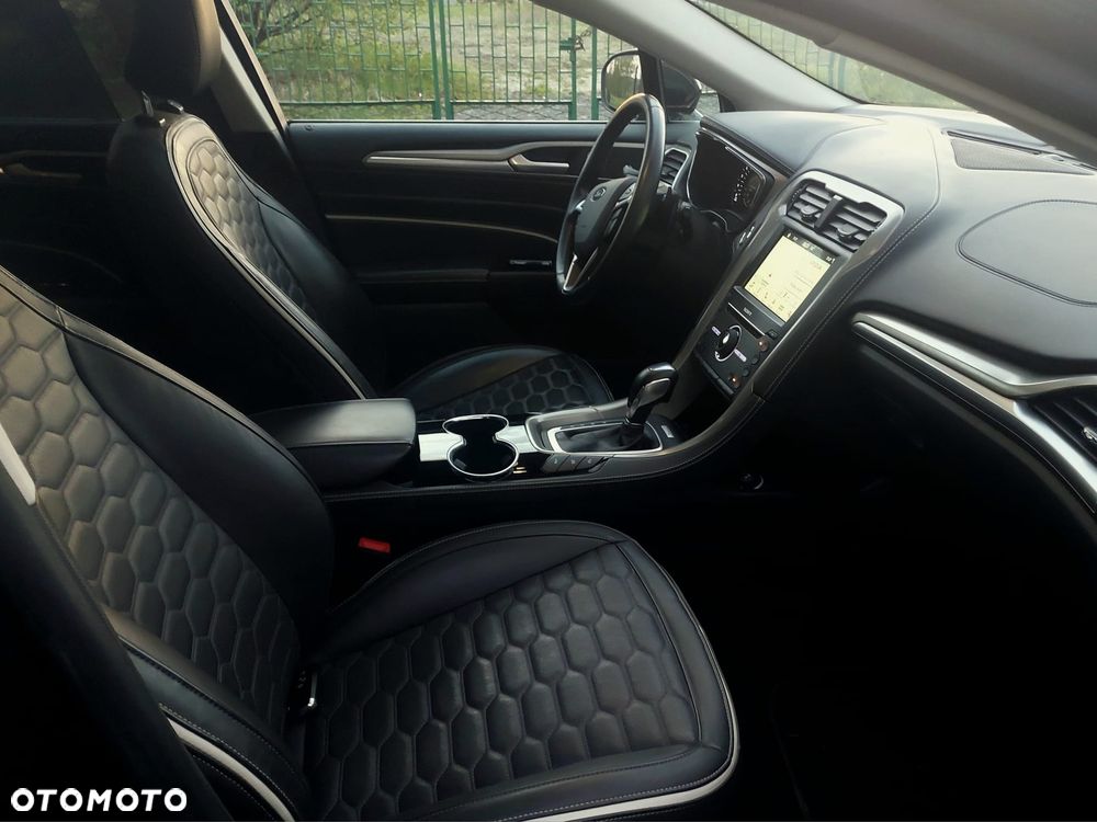 Ford Mondeo 2.0 TDCi STart-Stopp PowerShift-Aut Vignale - 31