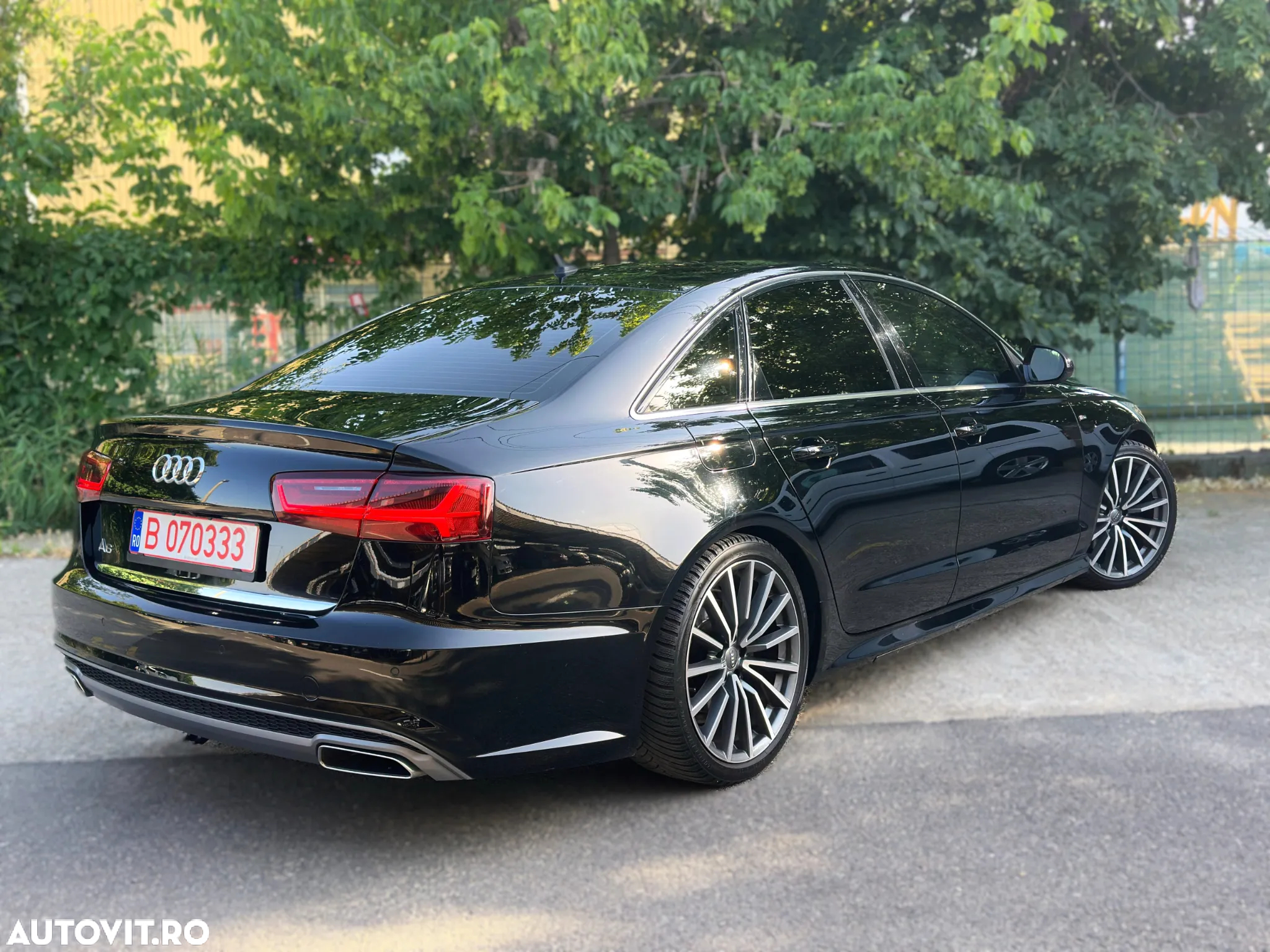 Audi A6 Avant 2.0 TDI Ultra S tronic - 4