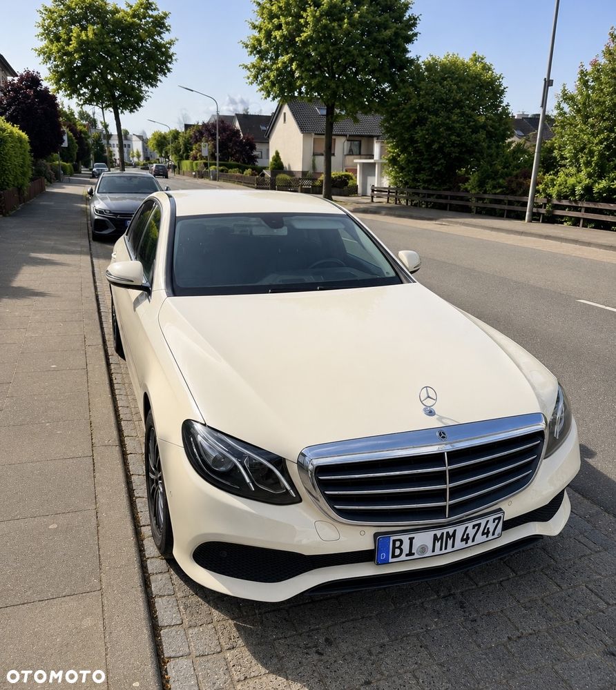 Mercedes-Benz Klasa E 200 d 9G-TRONIC - 2