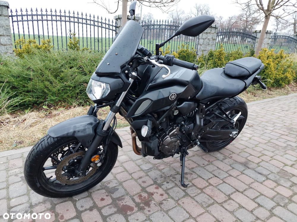 Yamaha MT - 2