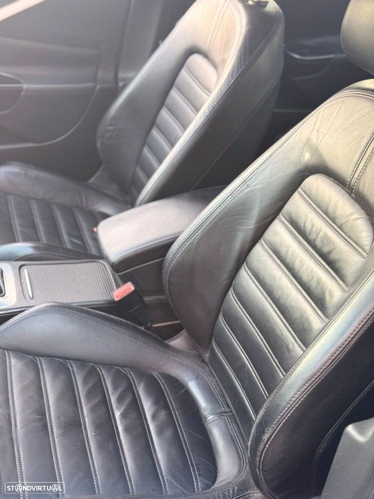 VW Passat 2.0 TDI Highline - 10