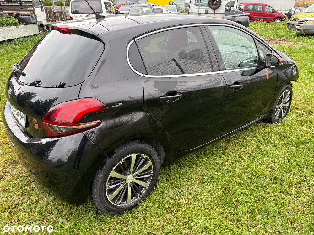 Peugeot 208 1.2 PureTech Allure - 3