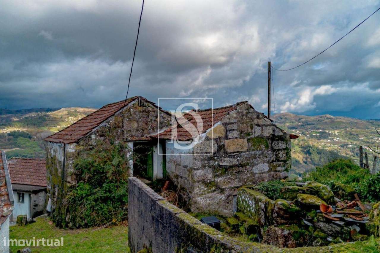 Moradia T2 Venda em Paredes de Viadores e Manhuncelos,Marco de Canaves - Grande imagem: 2/47