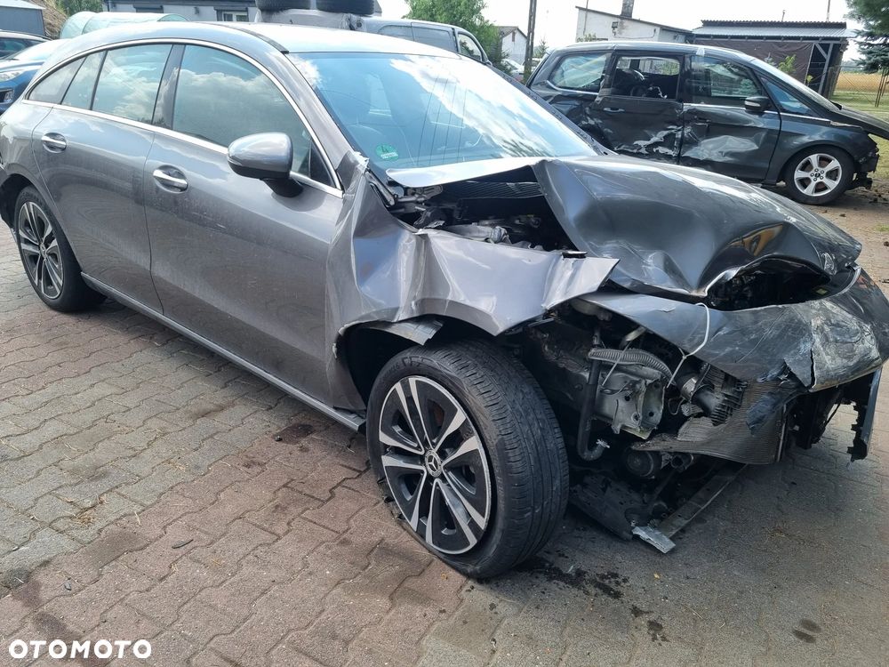 Mercedes-Benz CLA - 13