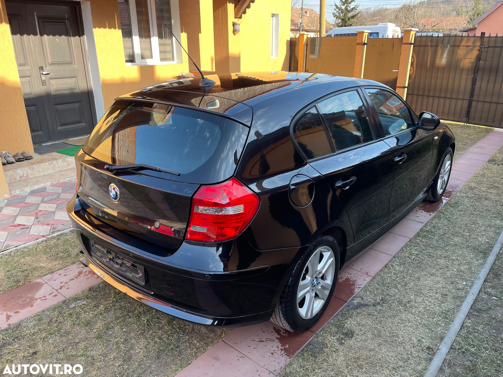 BMW Seria 1 118d DPF - 10