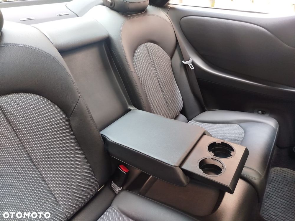 Mercedes-Benz CLK 200 Kompressor Avantgarde Sport Edition - 26