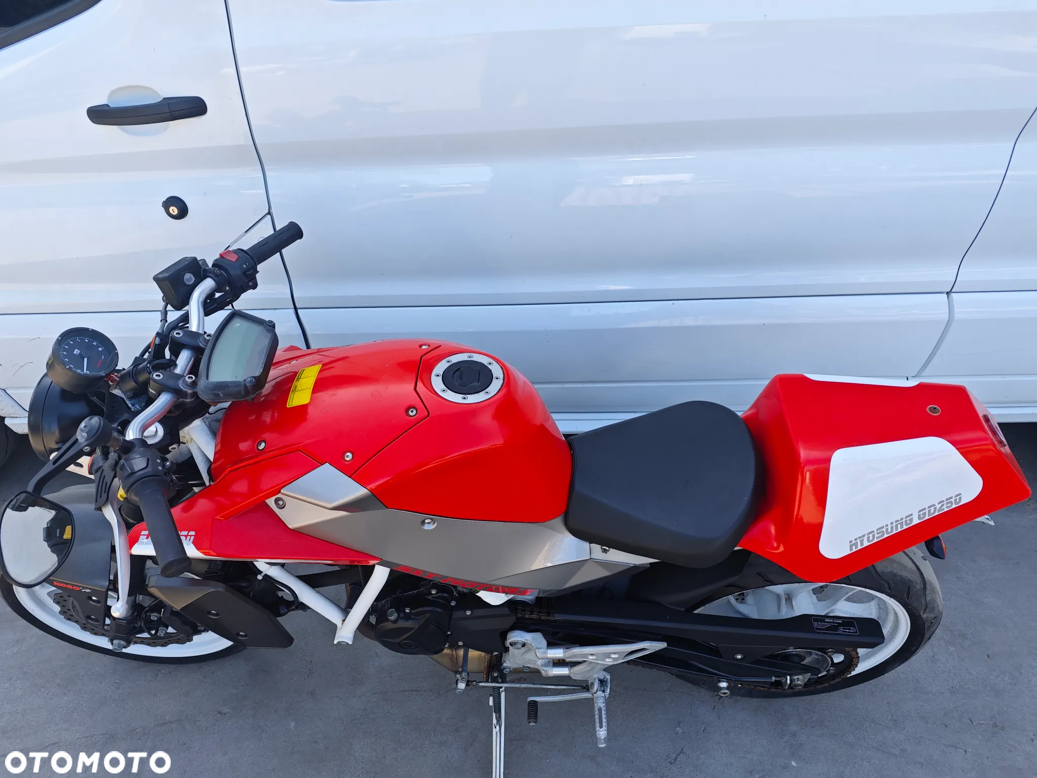 Hyosung Inny - 9