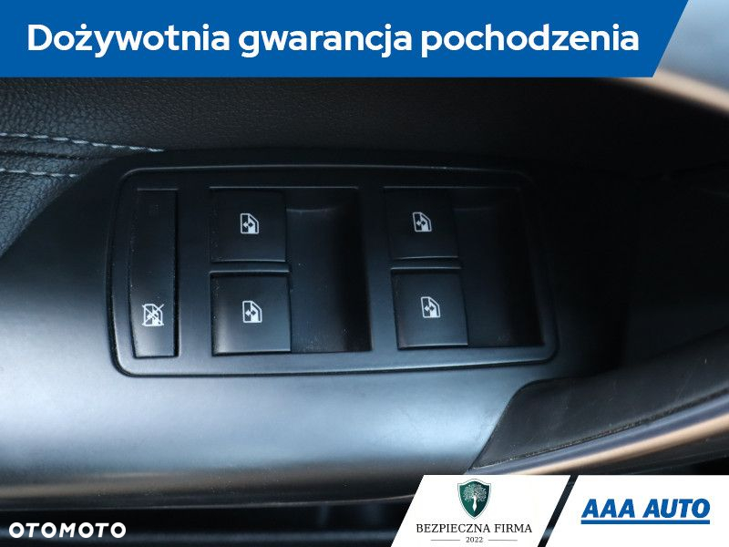 Opel Insignia - 22