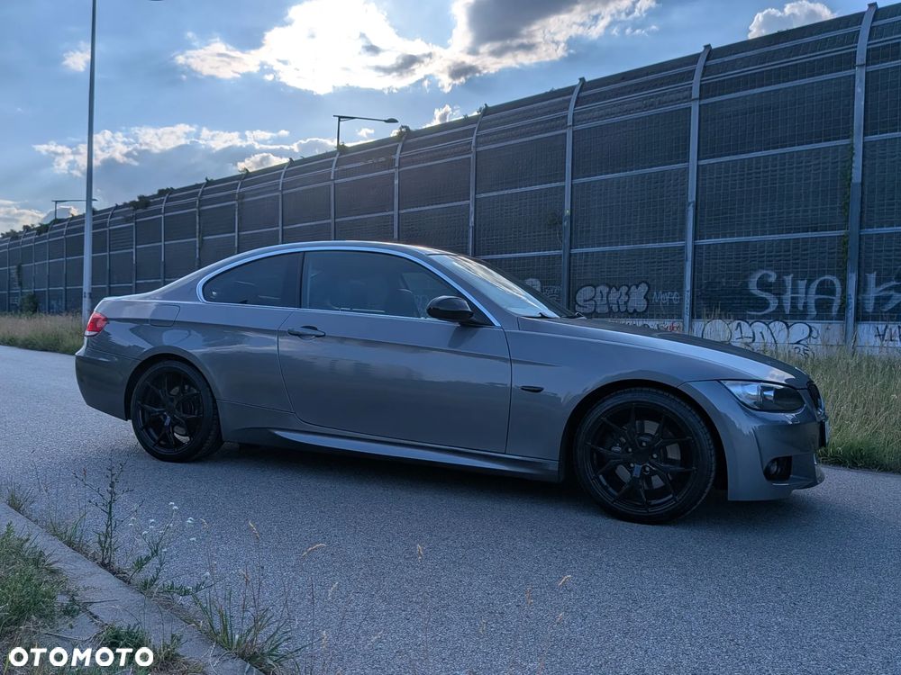 BMW Seria 3 325i - 13