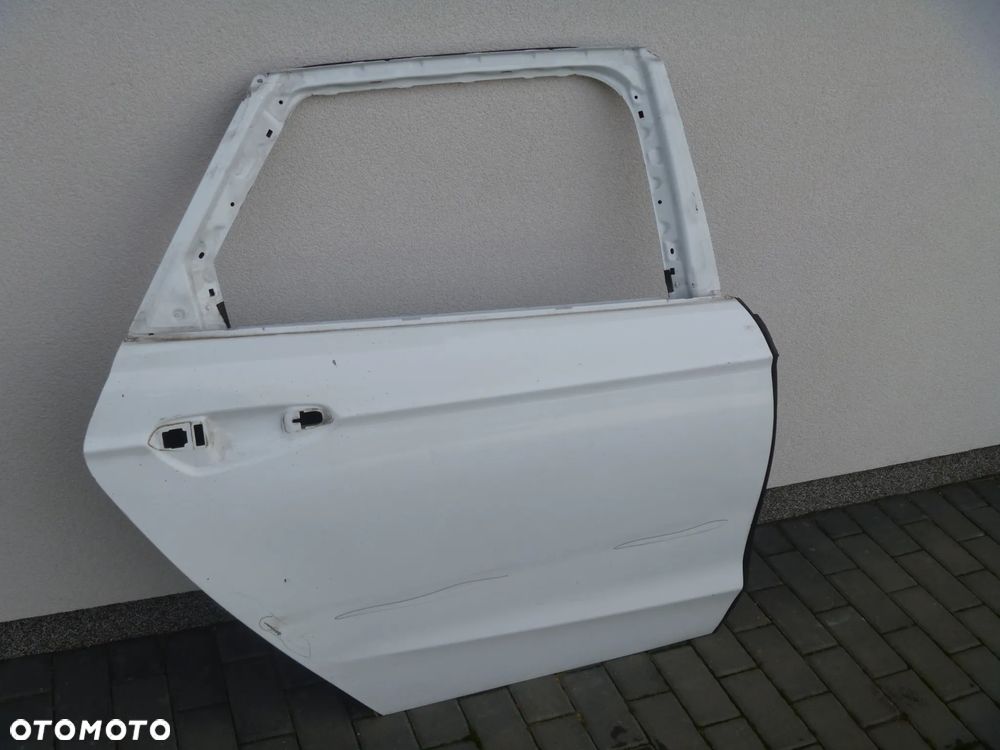 FORD MONDEO MK5 KOMBI ST LINE ZDERZAK TYLNY ŁADNY 6 pdc - 9