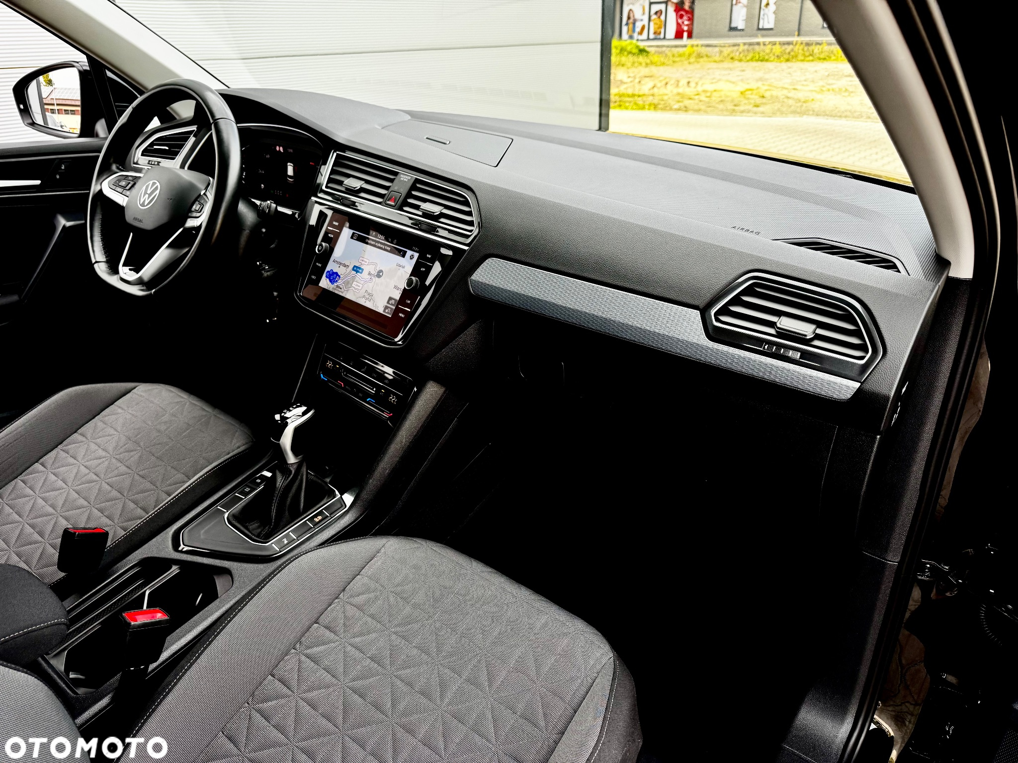 Volkswagen Tiguan - 26