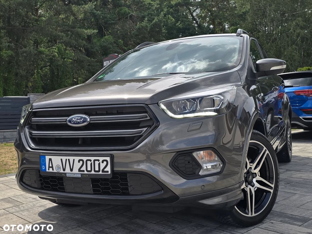 Ford Kuga 2.0 TDCi 2x4 ST-Line - 4