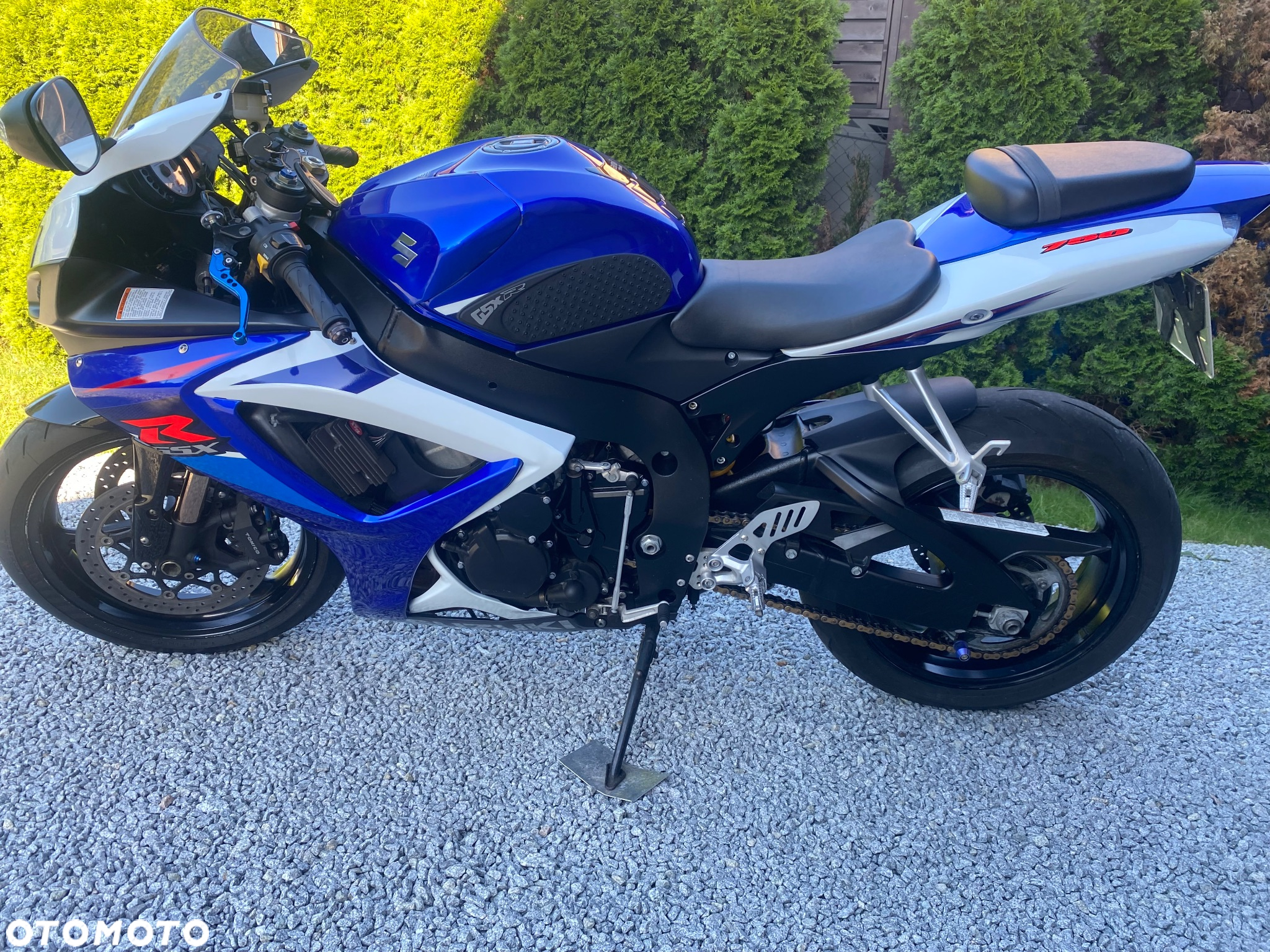 Suzuki GSX-R - 15