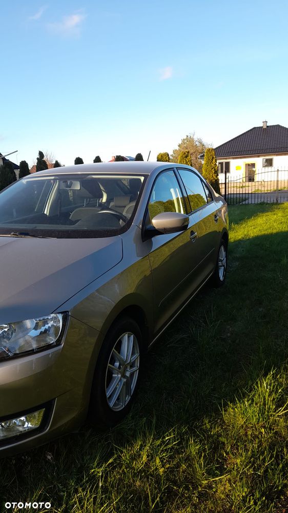 Skoda RAPID 1.2 TSI Ambition - 3