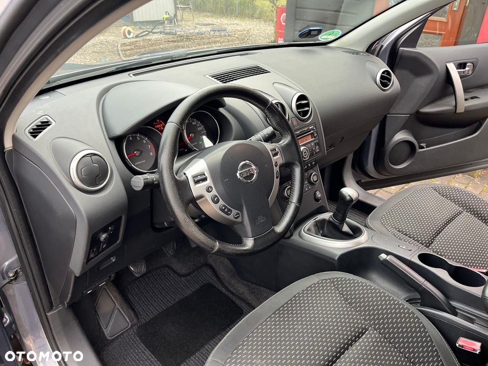 Nissan Qashqai 1.6 visia - 10