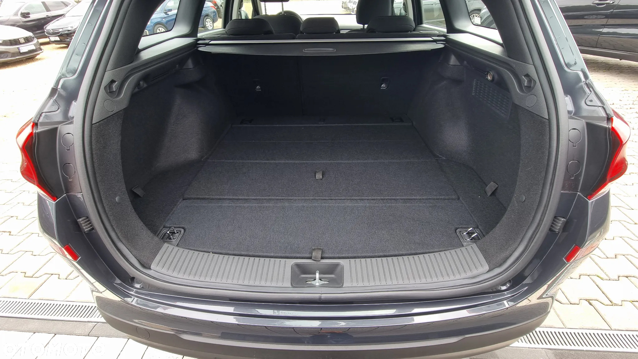 Hyundai i30 1.5 DPI Modern - 28