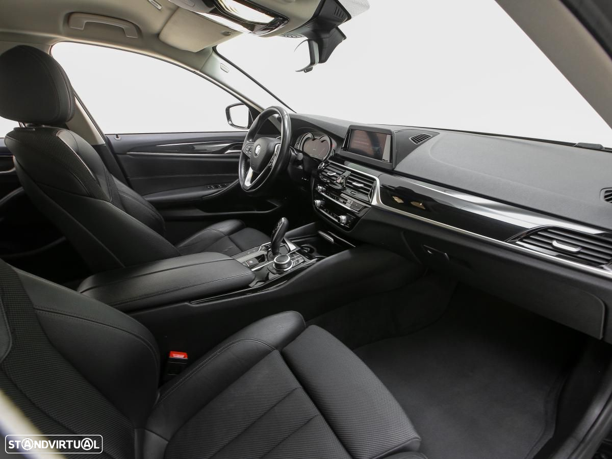 BMW 530 e iPerformance Line Sport - 8