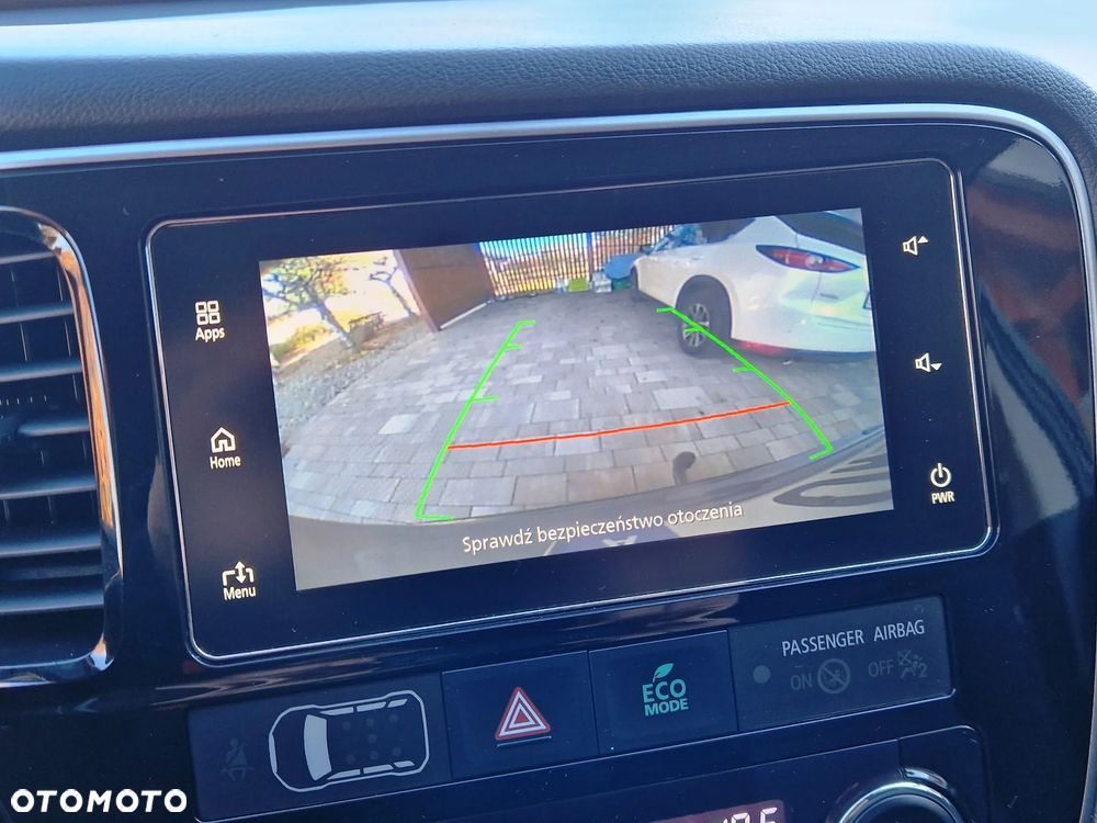 Mitsubishi Outlander - 11