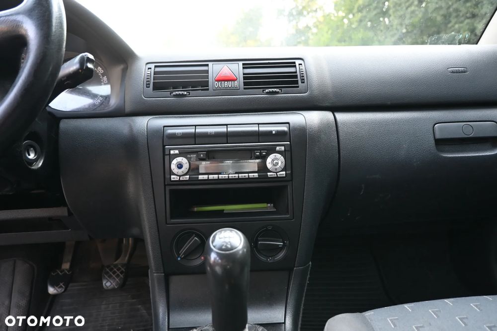 Skoda Octavia 1.9 TDI Ambiente - 9