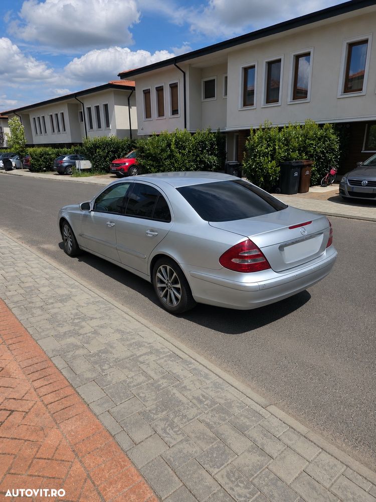 Mercedes-Benz E 200 CDI - 3