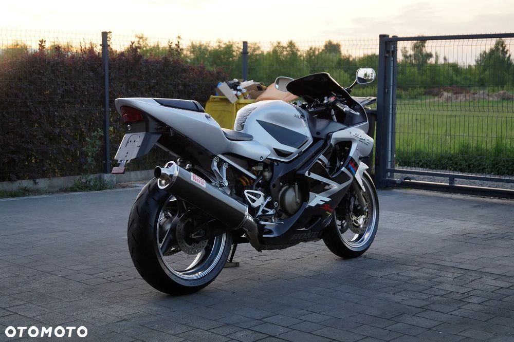 Honda CBR - 10