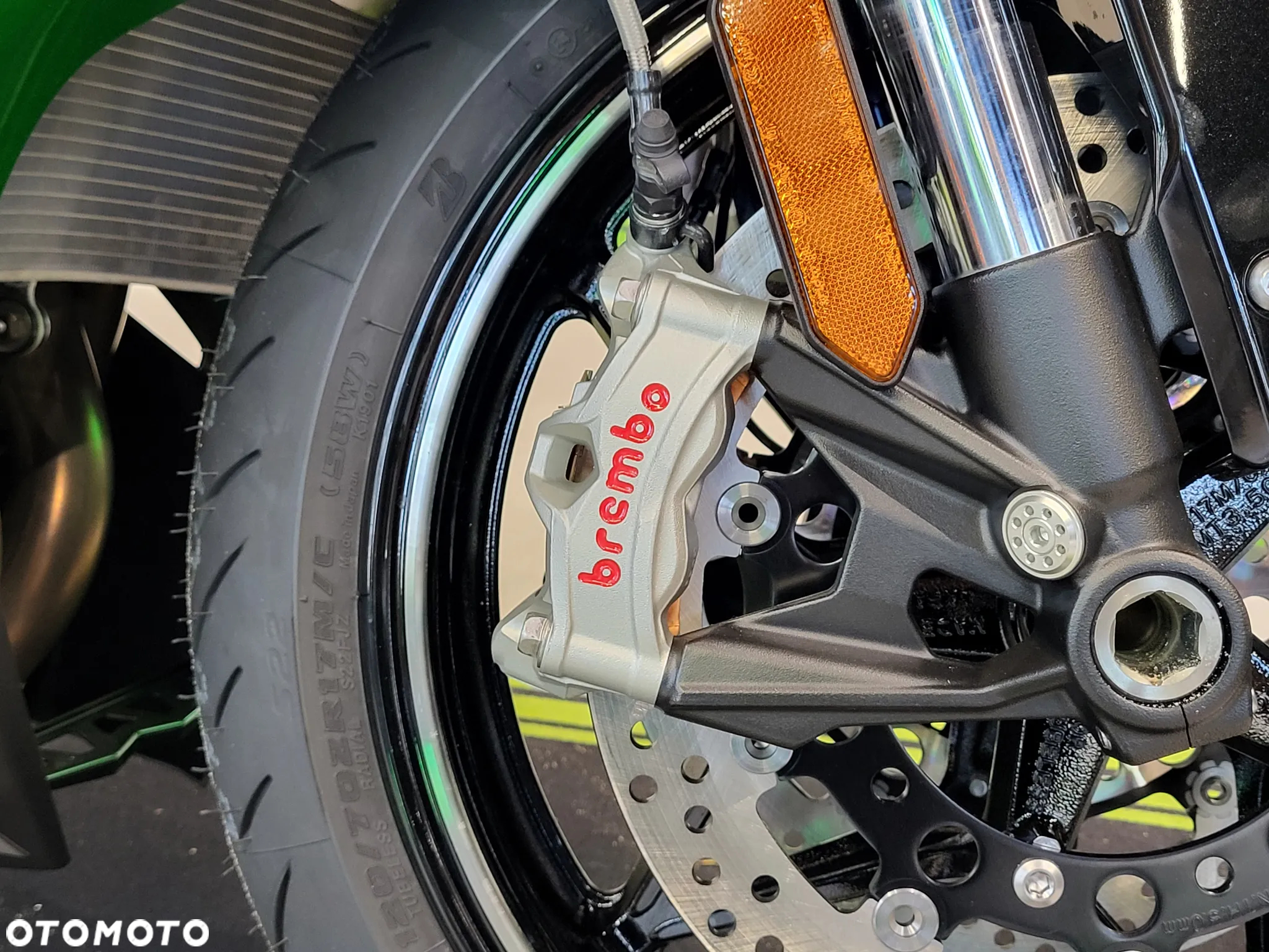 Kawasaki Ninja H2 SX - 6