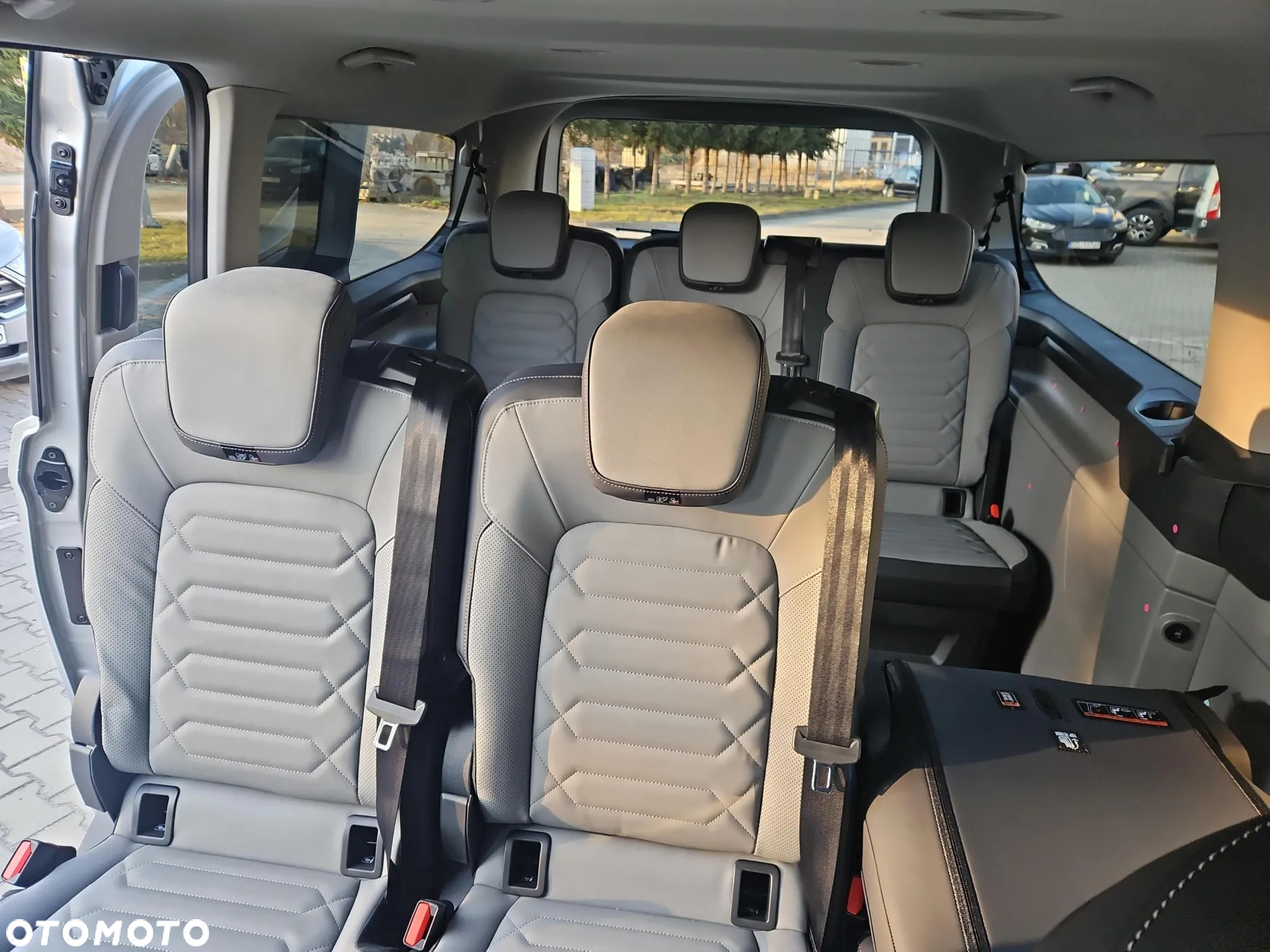 Ford Tourneo Custom 2.0 EcoBlue 320 L2 Titanium - 7