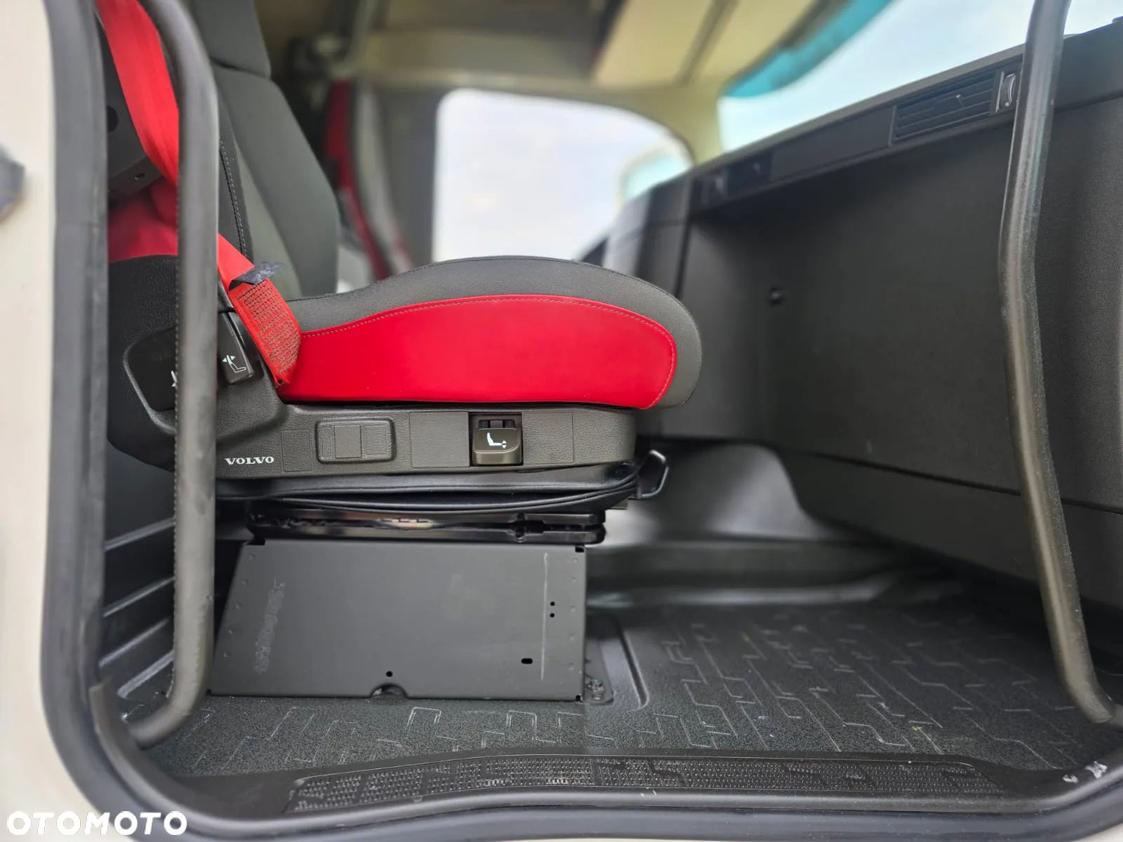 Volvo FH 4 / 500 / E 6 / ACC / PEŁNY ADR / RETARDER / FULL OPCJA - 24