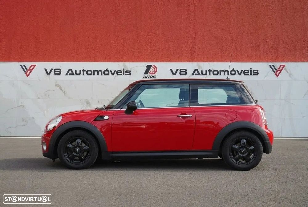 MINI 3 Portas Cooper D - 3