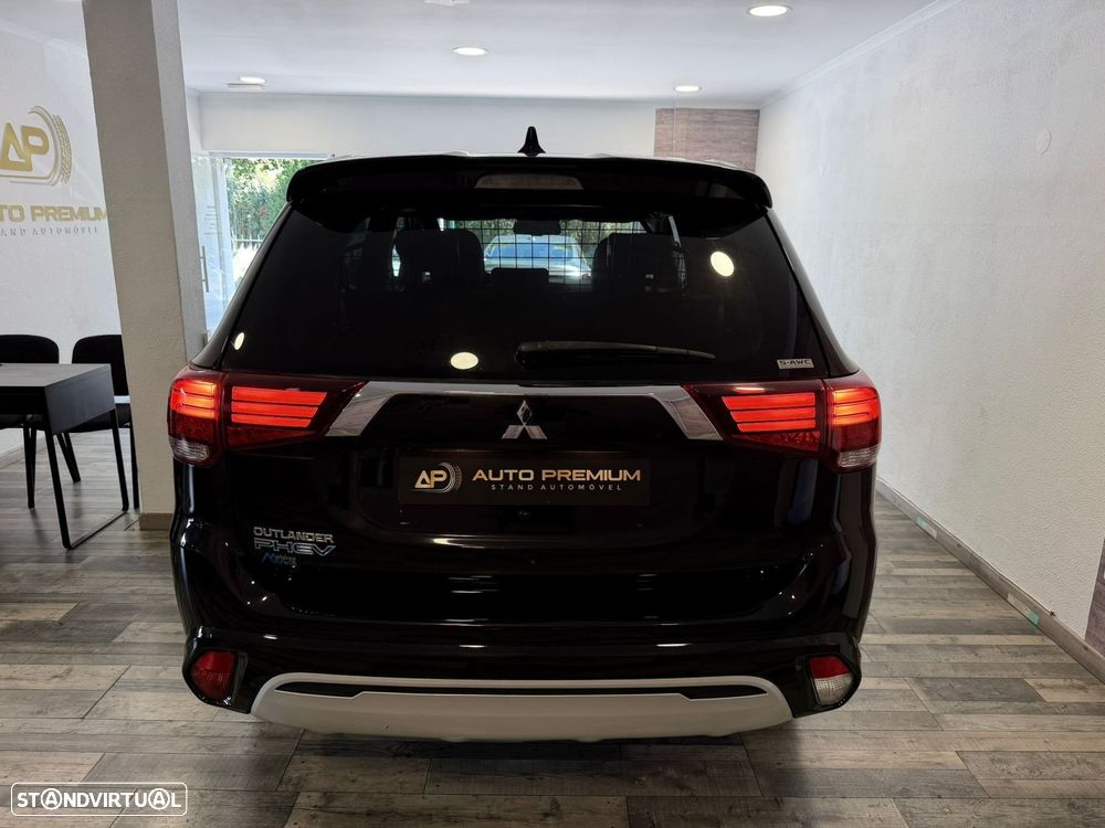 Mitsubishi Outlander 2.4 4WD Diamant - 7