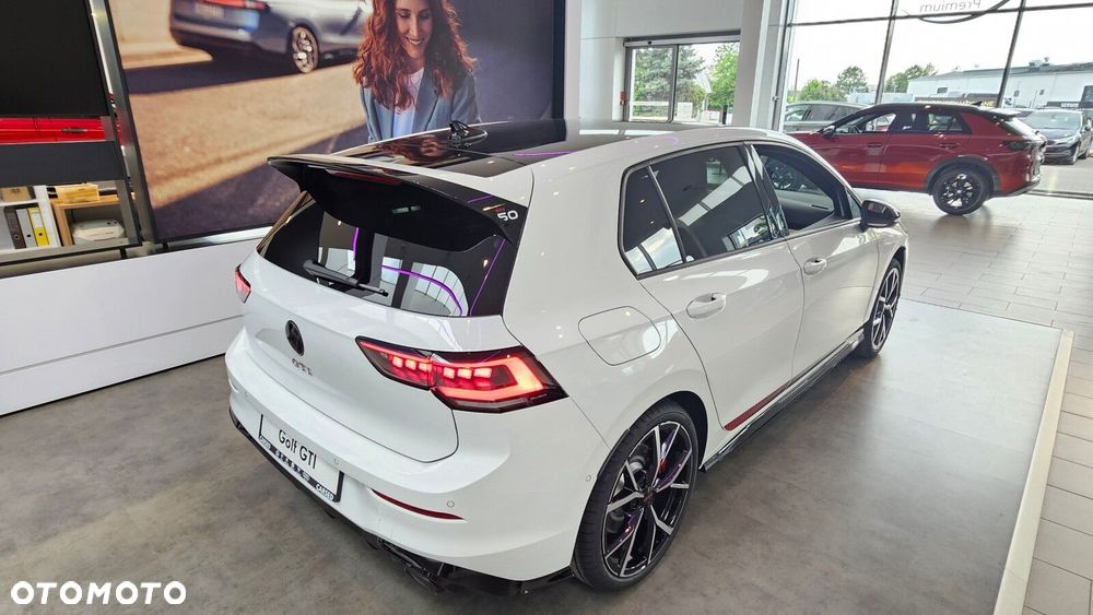 Volkswagen Golf - 15