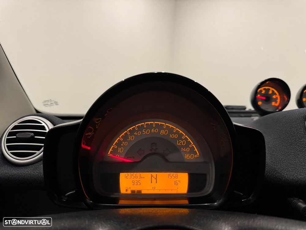 Smart ForTwo Coupé 0.8 cdi Passion 54 - 31