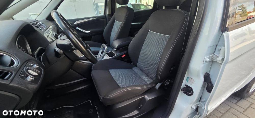 Ford S-Max 2.0 TDCi DPF Business Edition - 32