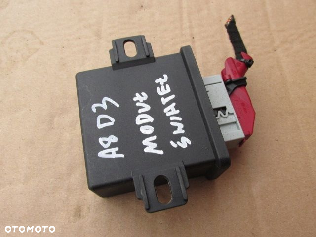 Audi A8 D3 lift Moduł sterownik świateł 8P0907357H - 3