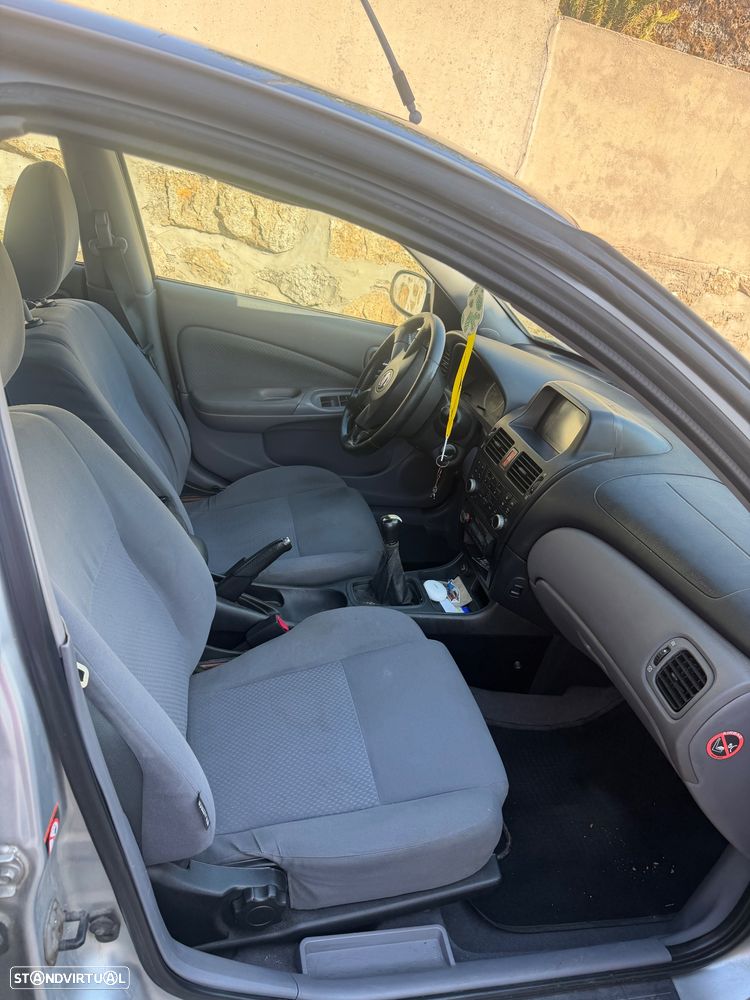 Nissan Almera - 13