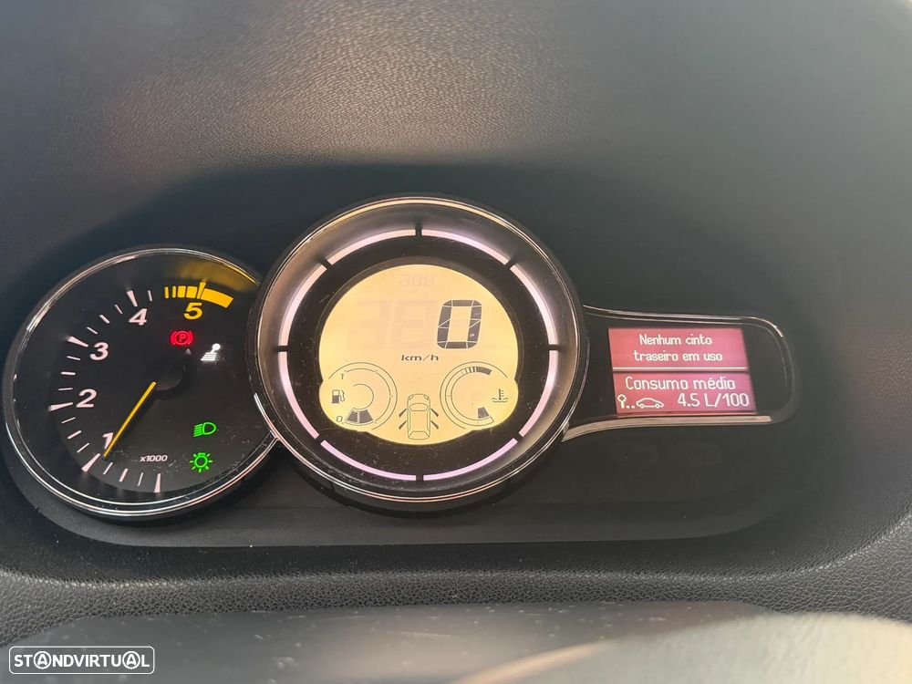Renault Mégane 1.5 dCi Confort - 16