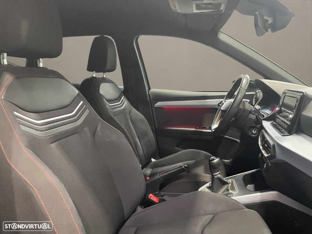 SEAT Arona 1.0 TSI FR - 12