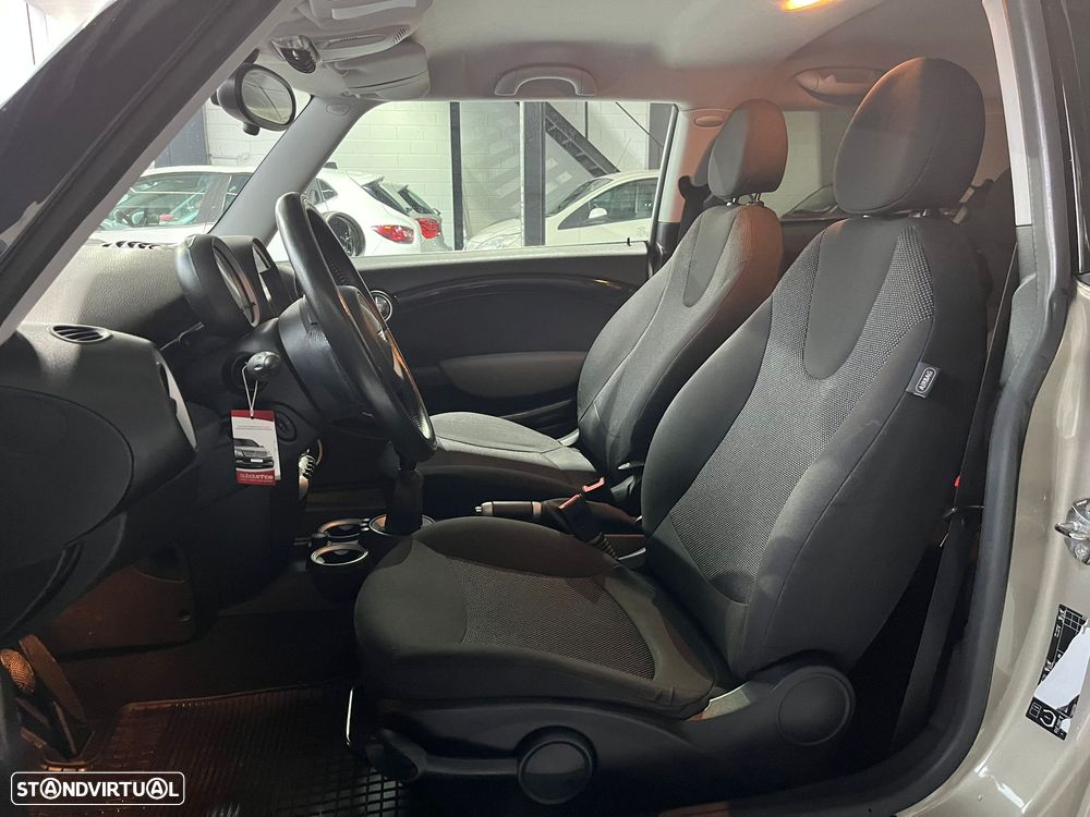 MINI 3 Portas Cooper - 10